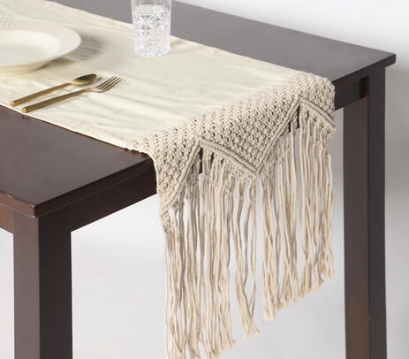 Chic Table Runner